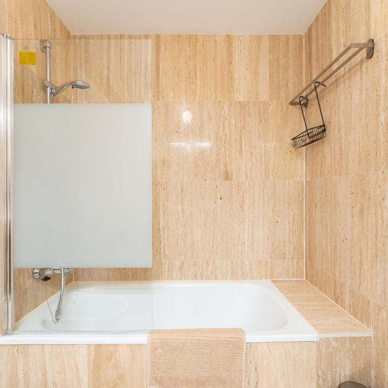 Cosy holiday apartment in Elviria, Marbella - Apartamento de 2 dormitorios - 31