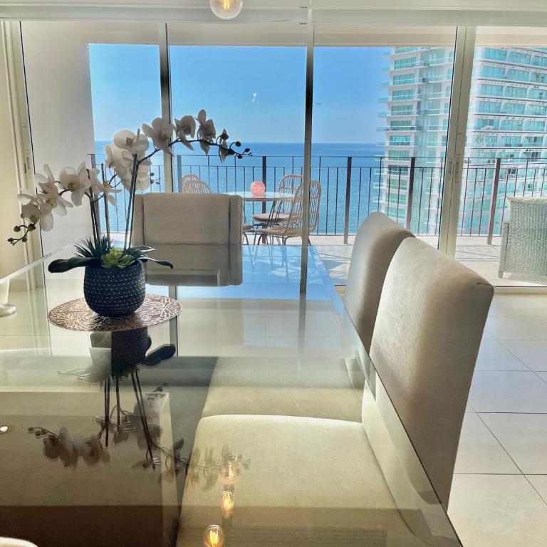 Grand Venetian Beachfront Condos - Apartamento con terraza - 1