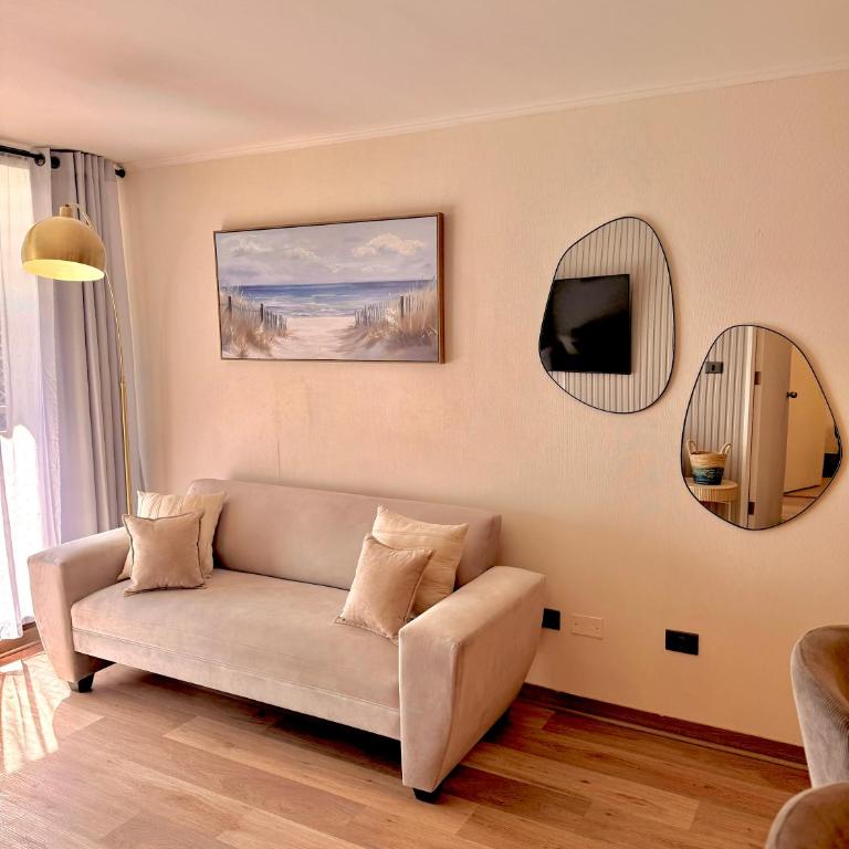 Bello Depa con parqueadero gratis y ubicación insuperable cercano a shoppings y puntos turísticos - Two-Bedroom Apartment - 9