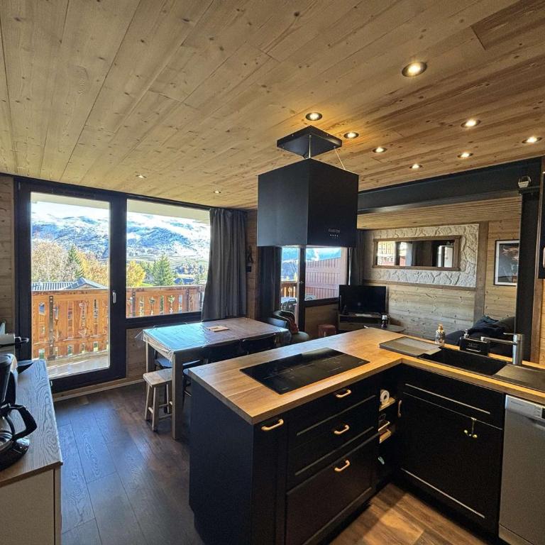 Appartement rénové 3 pièces, Alpe d'Huez, balcon, parking - FR-1-405-375 - Appartement - 3