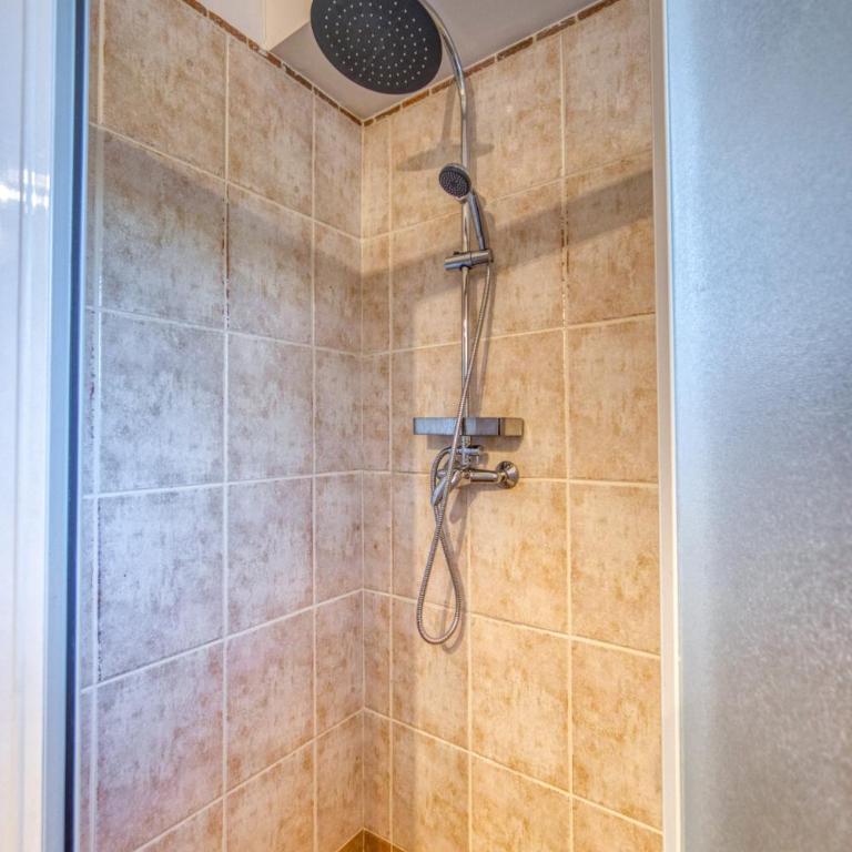 Appart 3 chambres 8 places et garage - Appartamento con 3 Camere da Letto - 22