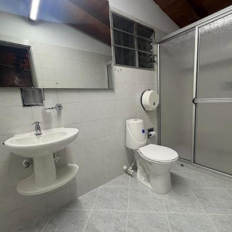 CASA GAMA Your spring in Medellín - Four-Bedroom House - 7