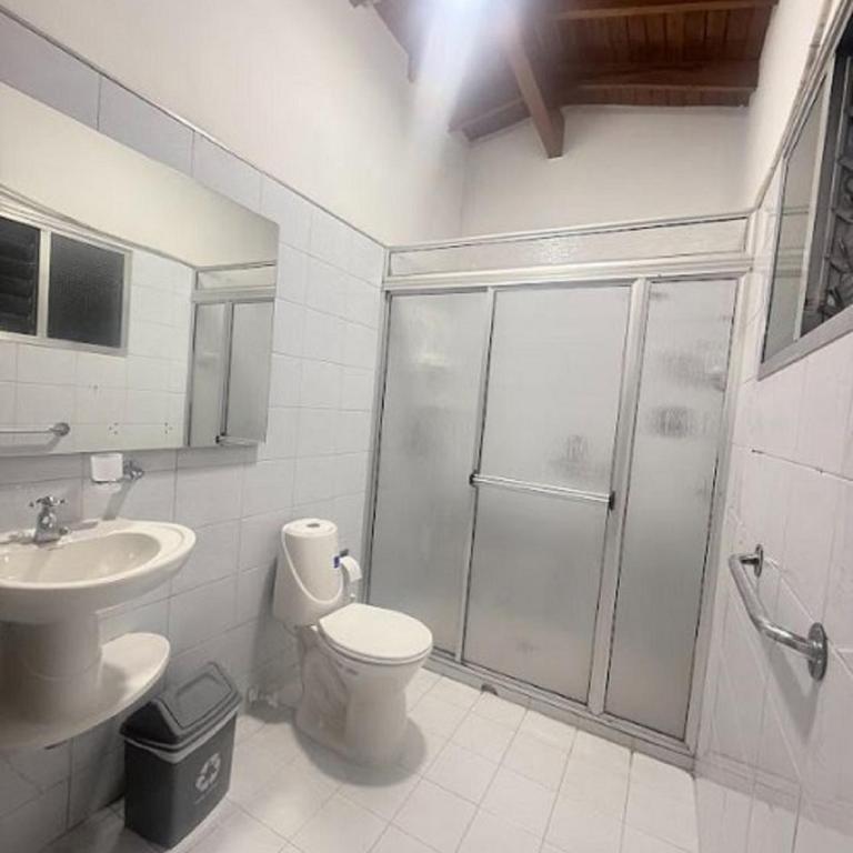 CASA GAMA Your spring in Medellín - Four-Bedroom House - 6
