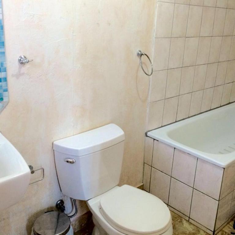 Casa La Serena - Four-Bedroom Vacation Home - 18