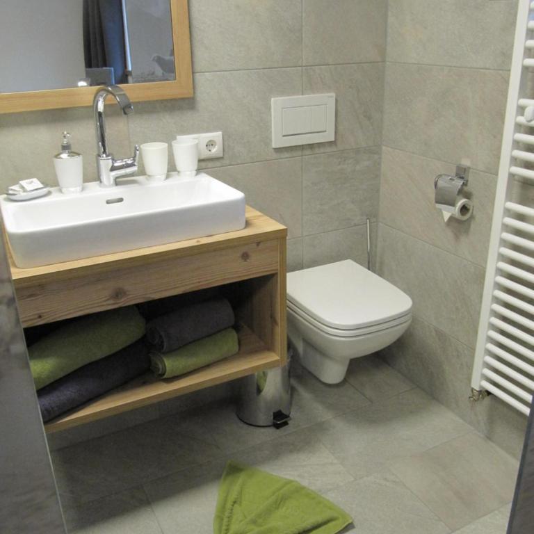 Landhaus Alpenjäger - Apartment mit 2 Schlafzimmern - 9