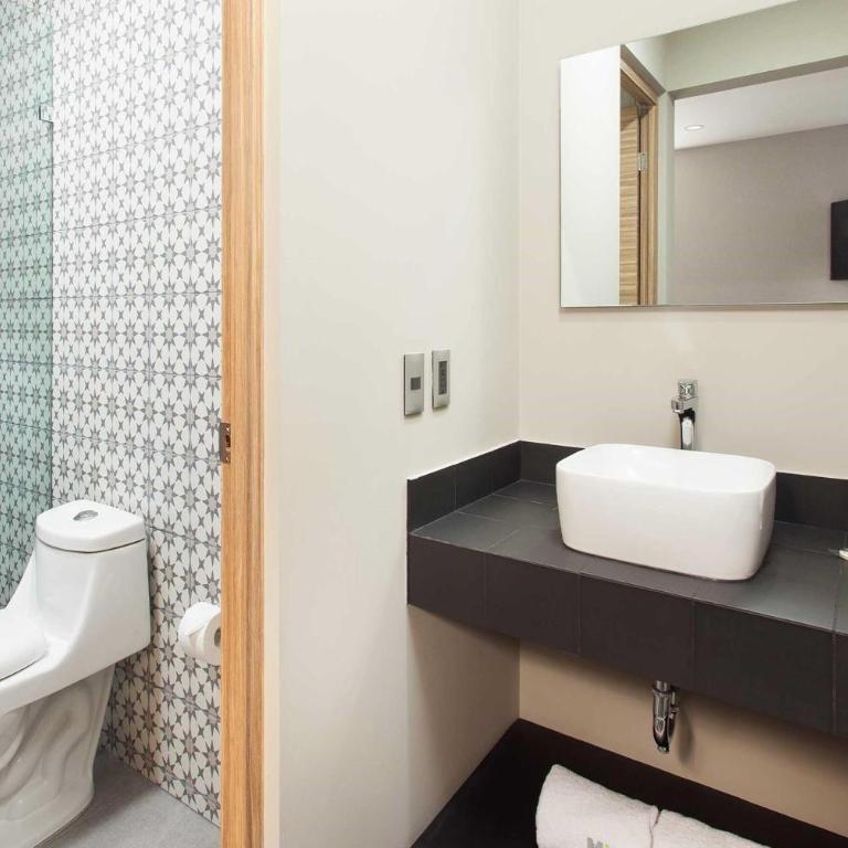 Hotel MX zócalo CDMX, Trademark Collection by Wyndham - Queen Room - Non-Smoking - 6