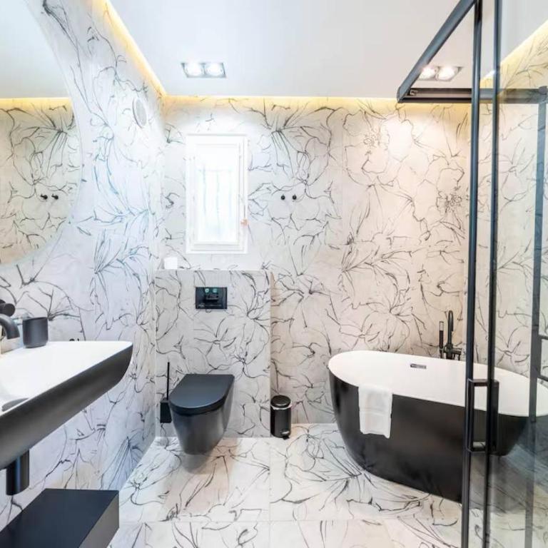 Villa Rosoliel - 250 m2 avec piscine, sauna et terrasse panoramique - Centre ville à 10 minutes à pieds - Villa con Piscina Privata - 29