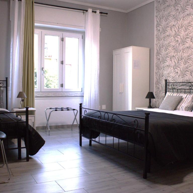 Chloe's Rooms - Camera Tripla con Bagno Privato Esterno - 2