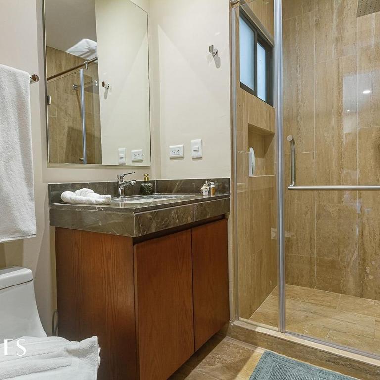 Luxury 1BR - Rooftop Paradise with Pool & Jacuzzi - Apartamento - 32