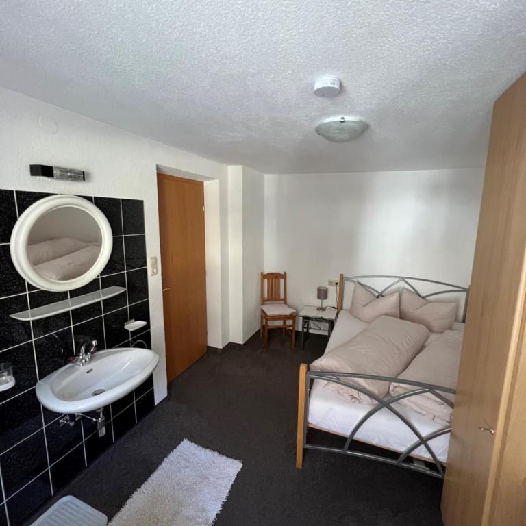 Gästehaus Kleinheinz - Apartment mit 5 Schlafzimmern - 10