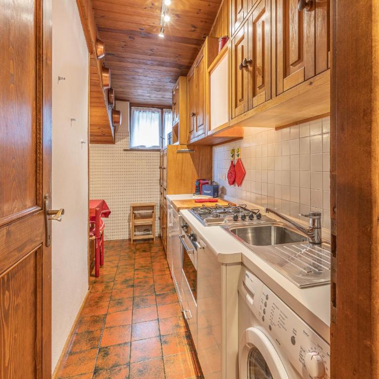 Casa Fior di Ghiaccio - Appartamento con Vista e Balcone - 10