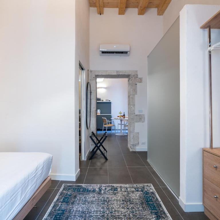 La Dimora di San Nicola Ortigia Boutique Apartments - Terrace & Jacuzzi Access - Appartamento Superior con Balcone - 4