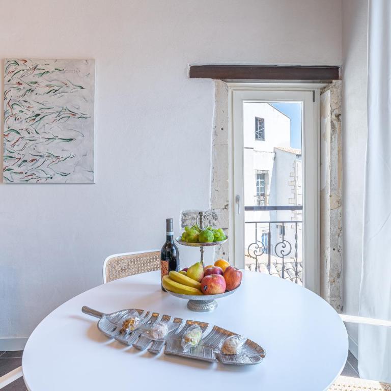 La Dimora di San Nicola Ortigia Boutique Apartments - Terrace & Jacuzzi Access - Appartamento con Balcone - 2