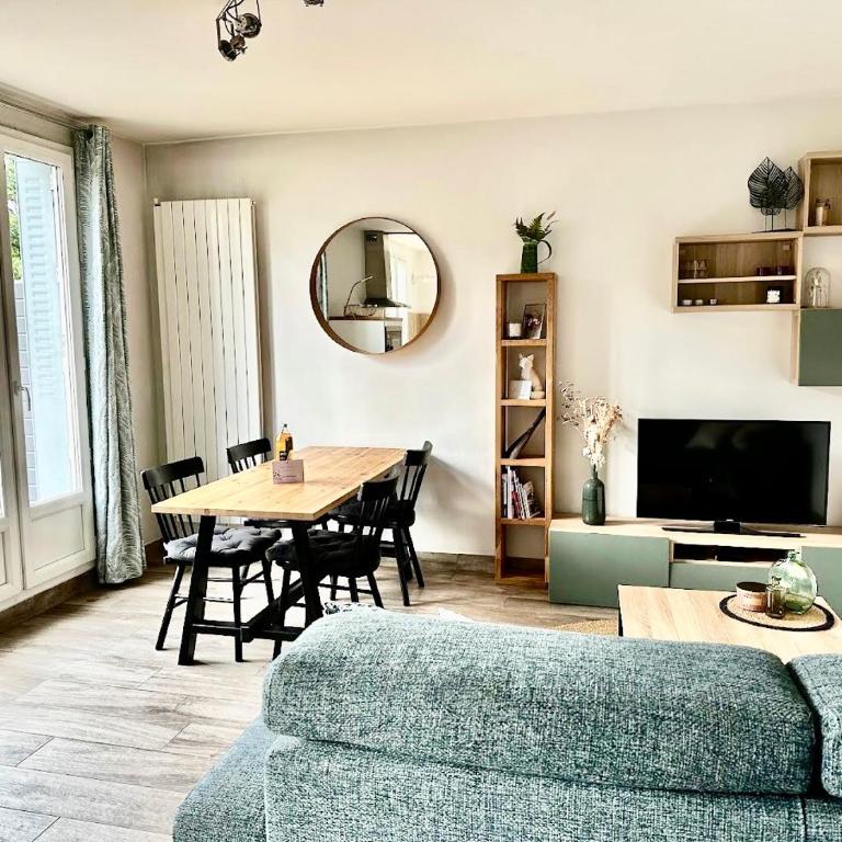 Art de Recevoir - Douce Escapade à Lyon 8 - Appartement Lumineux avec Terrasse & Climatisation - Appartement 1 Chambre - 2