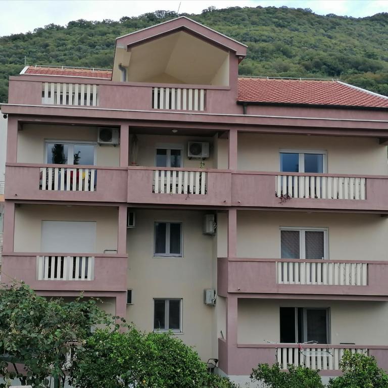 Apartments Mira - One-Bedroom Apartment - 1