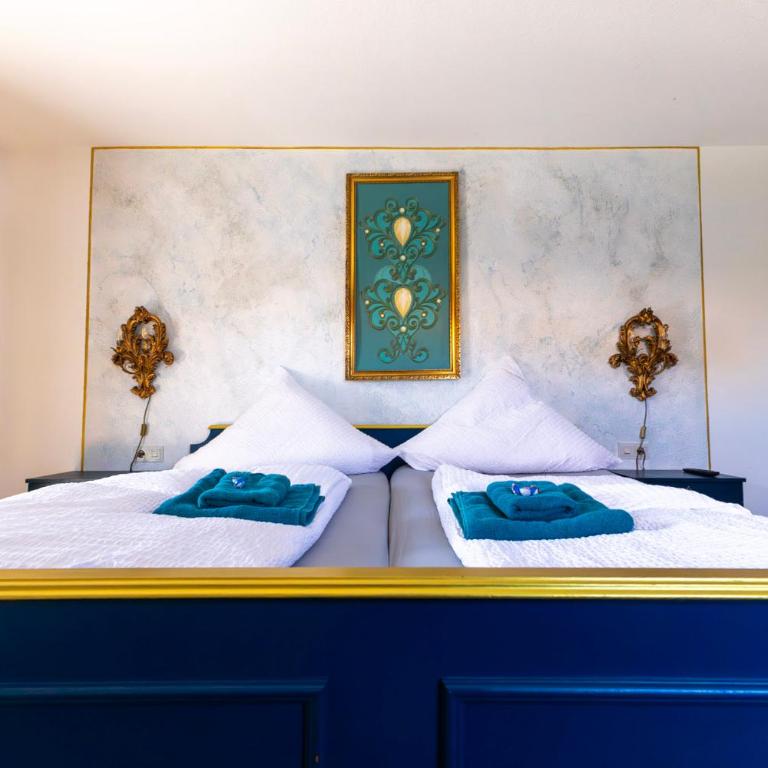 Goldiger Hirsch Pension mit Gemeinschaftsküche - Doppelzimmer mit Balkon - 5
