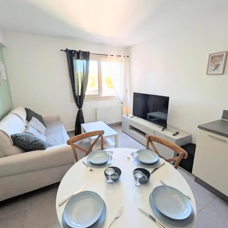 Charmant T2 150 m de la cure thermale Gorges Du Verdon - Two-Bedroom Apartment - 2