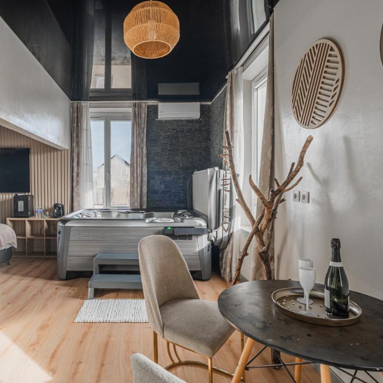 Cocoon du Lac Charavines jacuzzi-wifi-parking - Appartement 1 Chambre - 2
