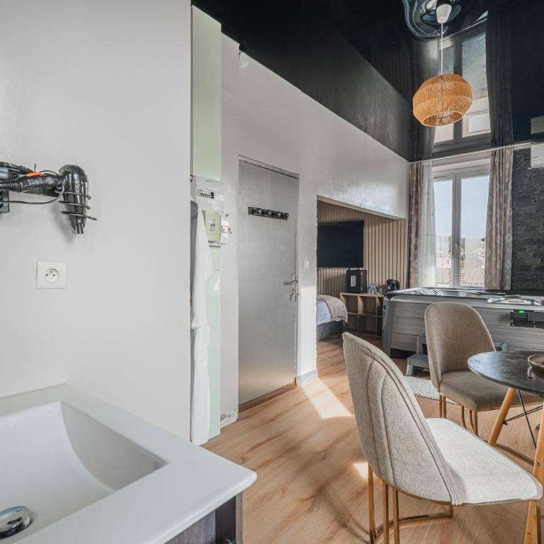 Cocoon du Lac Charavines jacuzzi-wifi-parking - Appartement 1 Chambre - 3