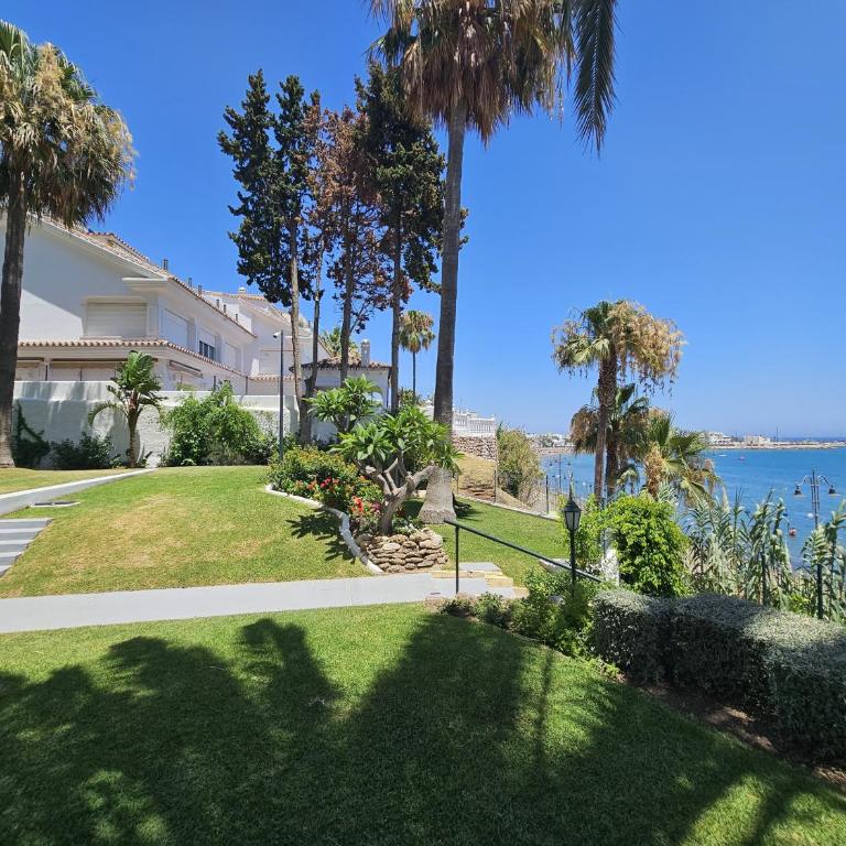 Apartamento en Benalmádena en la playa con piscina Frontal al mar - Apartamento de 2 dormitorios - 6