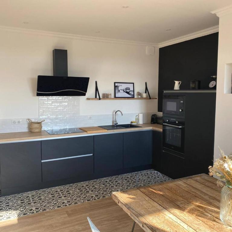 Christophe - Two-Bedroom Apartment - 6