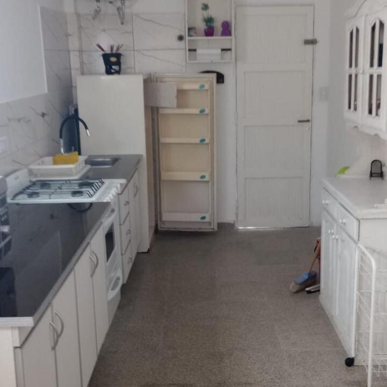 Large apartment, house type, equipped for 4 people - Apartamento de 1 dormitorio - 8