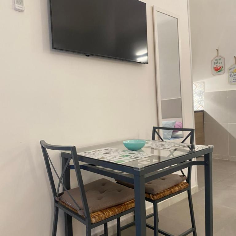 NAPOLI civico 190 - Appartamento con 1 Camera da Letto - 8