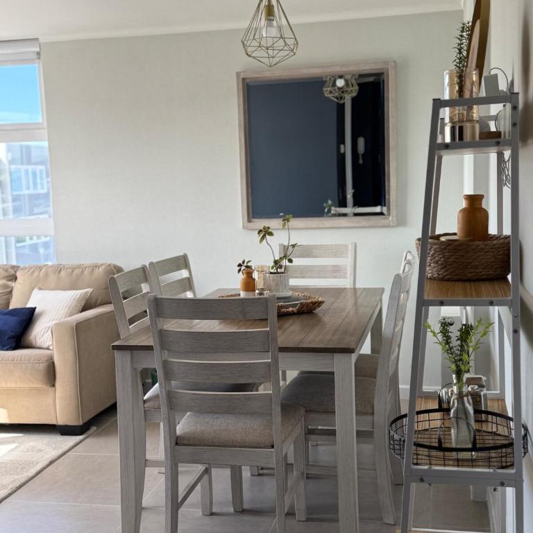 Refugio del Estrecho - Vista a la ciudad y calidez - Two-Bedroom Apartment with City View - 12