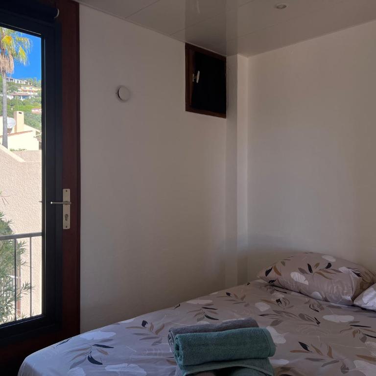 L'appartement Côté Colline à Valcros - Appartement 2 Chambres avec Balcon et Terrasse - 20