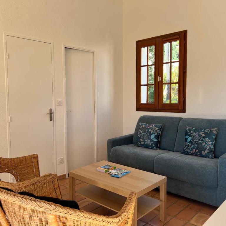 L'appartement Côté Colline à Valcros - Appartement 2 Chambres avec Balcon et Terrasse - 31