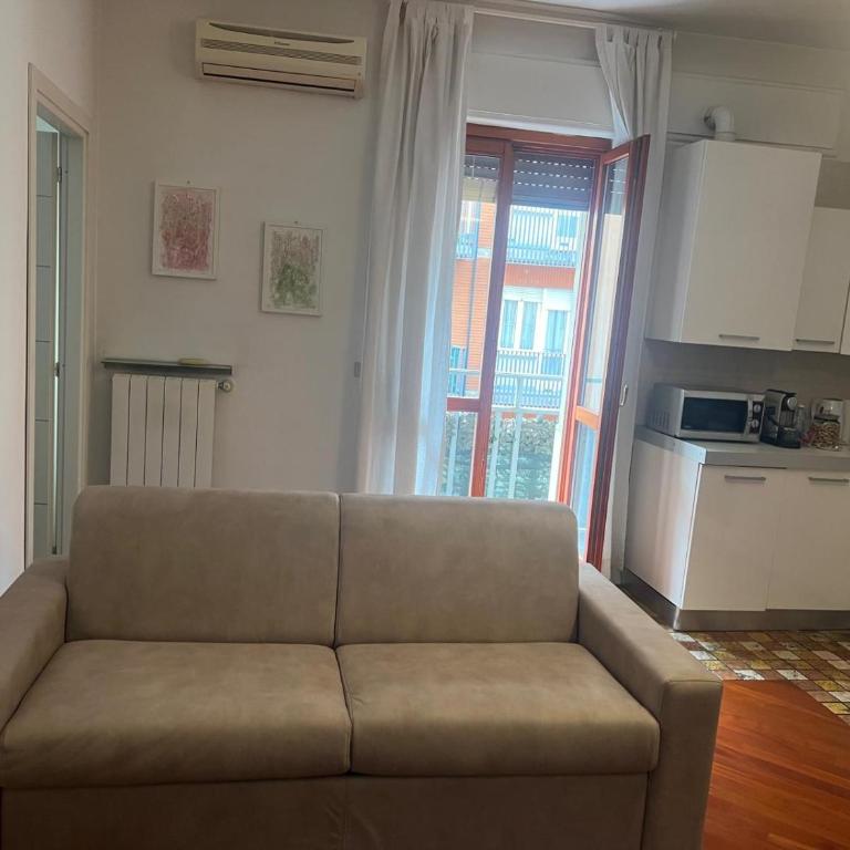 Italia61 Metro House - One-Bedroom Apartment - 5