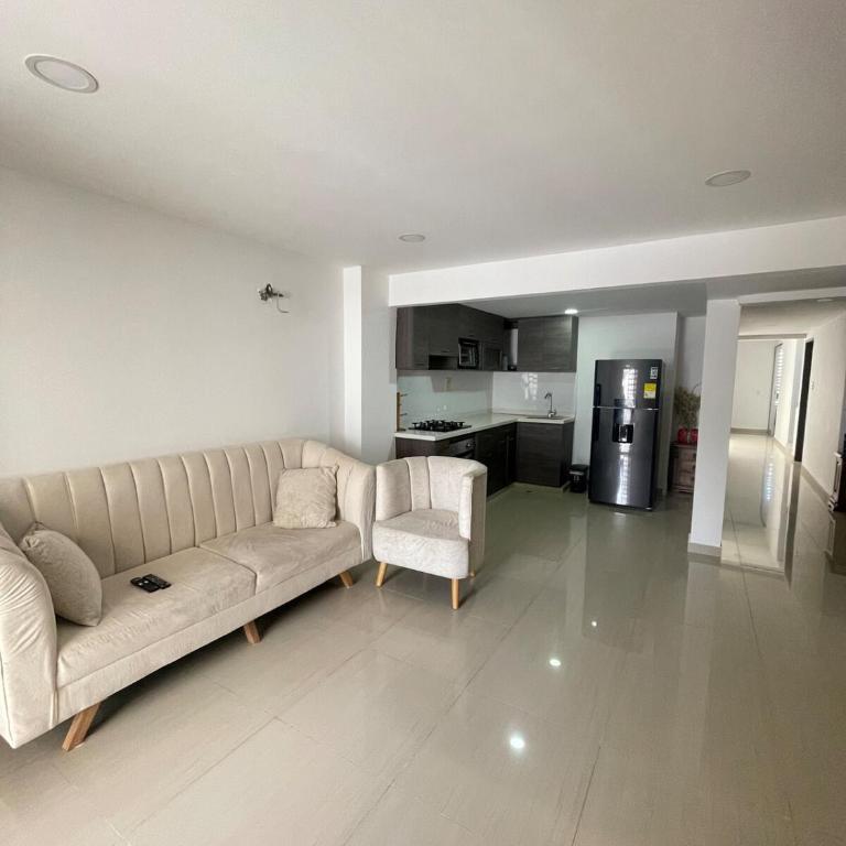 Casa Grande 3 hab Fresca - Apartamento de 3 dormitorios - 2