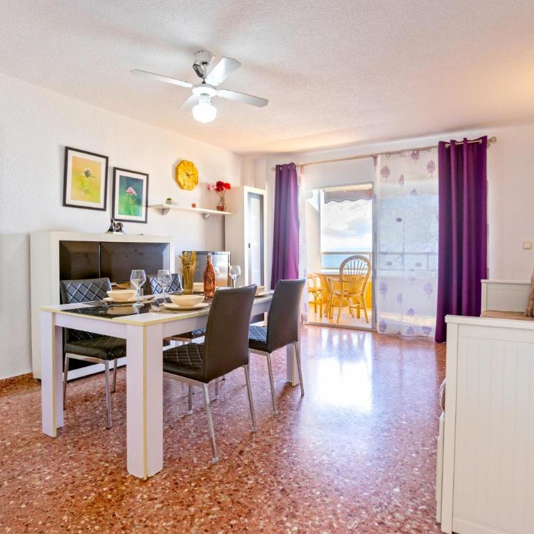 Florazar 2 Pool & Private Balcony - One-Bedroom Apartment - 4