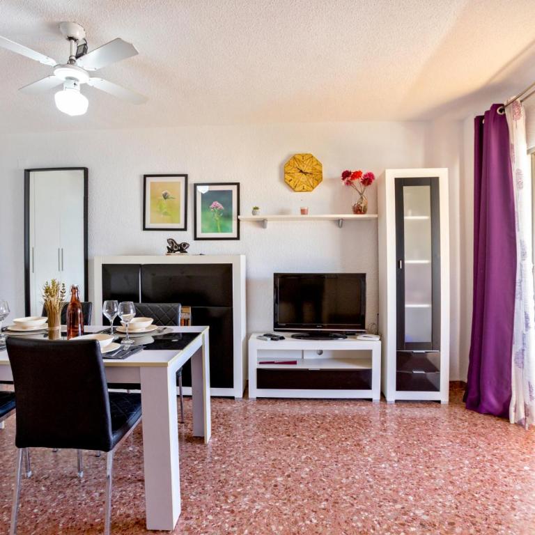 Florazar 2 Pool & Private Balcony - One-Bedroom Apartment - 21