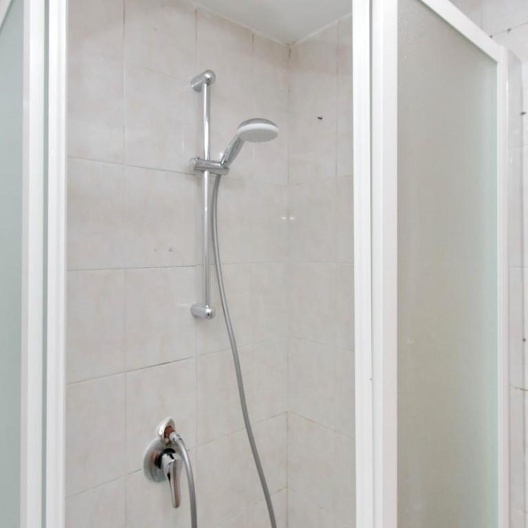 Lucky Home rooms - Camera Matrimoniale con Bagno Privato Esterno - 1