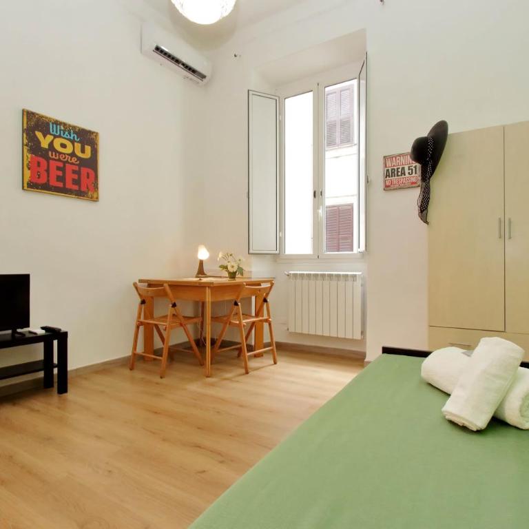 Lucky Home rooms - Camera Matrimoniale con Bagno Privato Esterno - 10