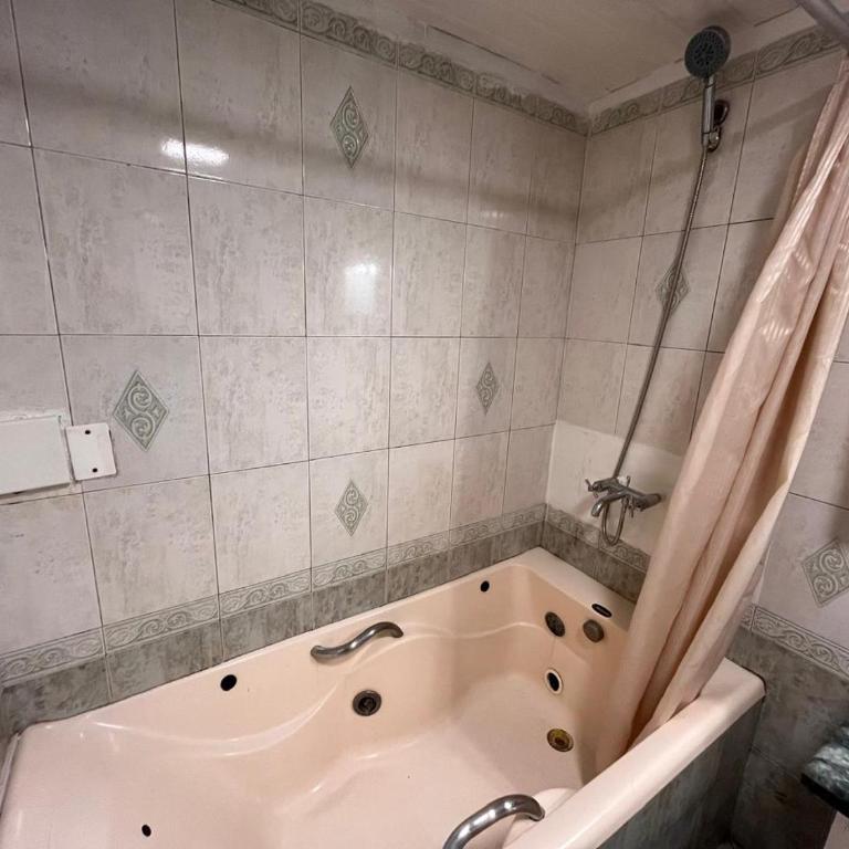 F&F alojamiento - Habitación Doble con baño privado - 5