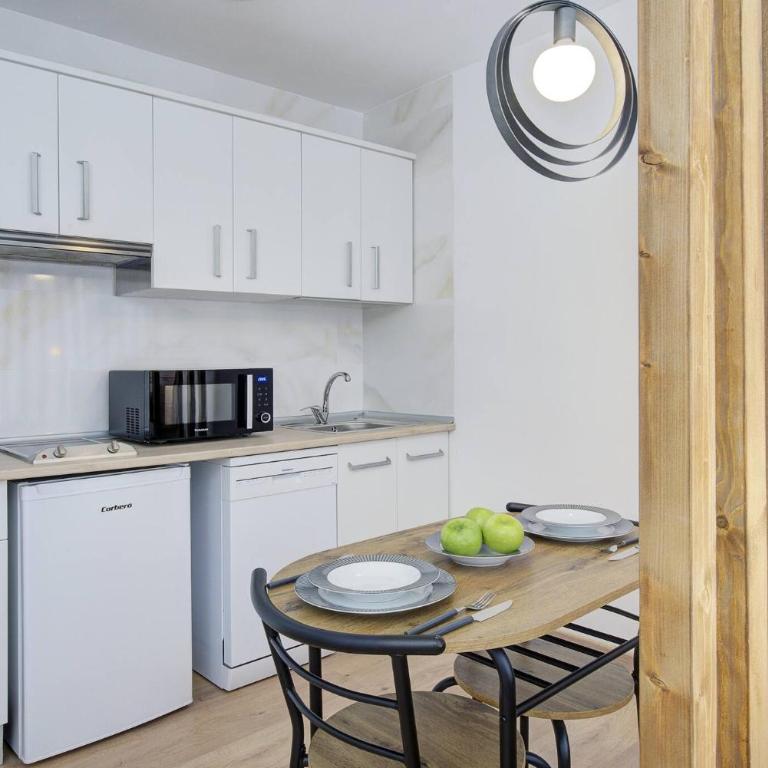 Home4U - New - Cathedral - Gran Vía - One-Bedroom Apartment - 15