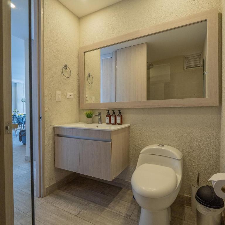 DQ1102 Precioso Apto Jacuzzi-priv 10min-Centro - Apartamento de 2 dormitorios con balcón - 28