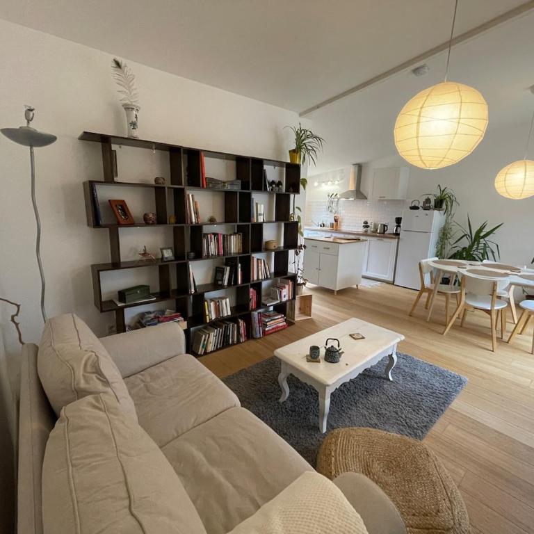 Charming 2 bedroom house beautiful garden and patio - Casa con 2 Camere da Letto - 1