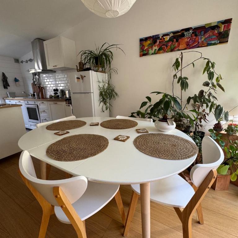 Charming 2 bedroom house beautiful garden and patio - Casa con 2 Camere da Letto - 15