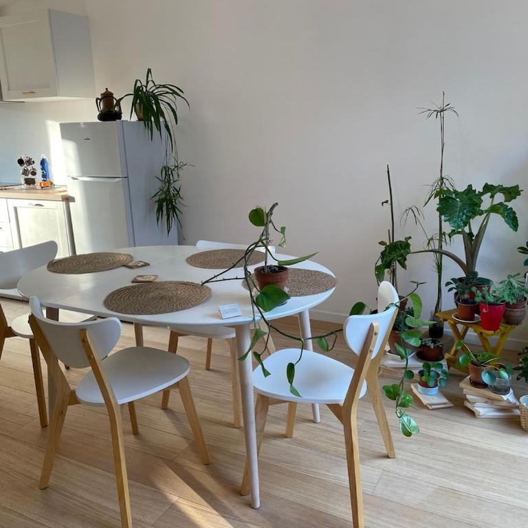 Charming 2 bedroom house beautiful garden and patio - Casa con 2 Camere da Letto - 56