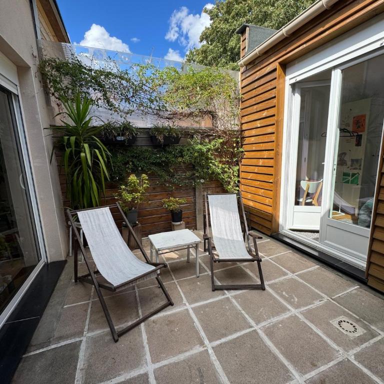 Charming 2 bedroom house beautiful garden and patio - Casa con 2 Camere da Letto - 57
