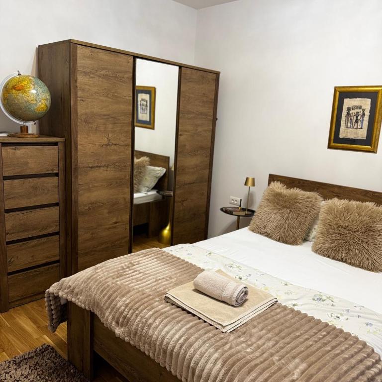 Urban Suite BL Apartment - Two-Bedroom Apartment - 7