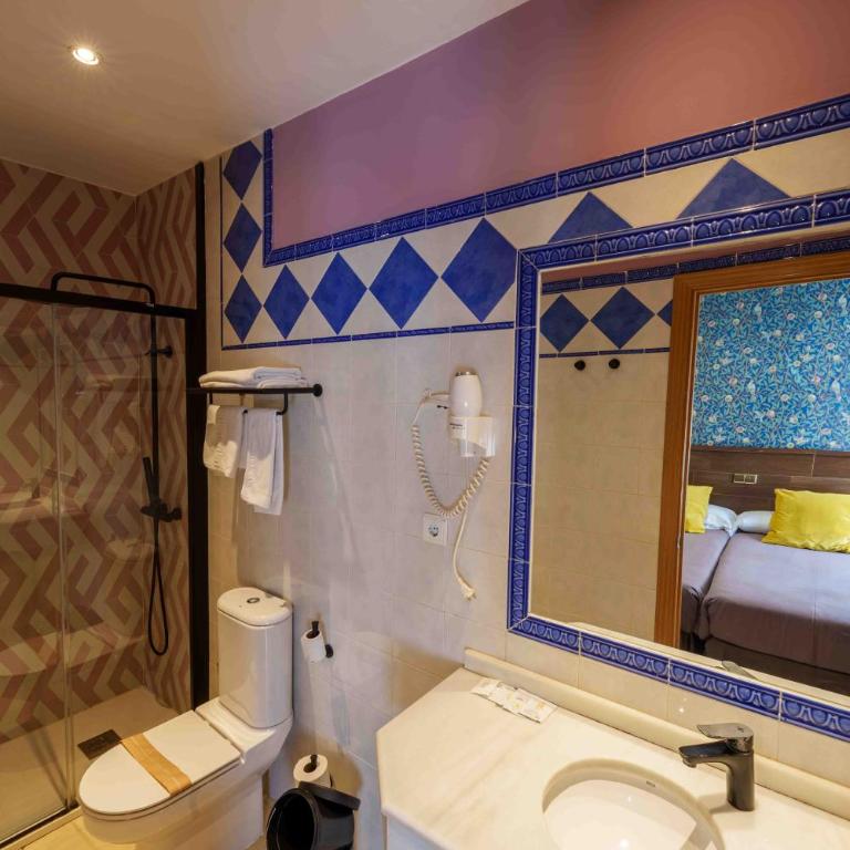 Hotel Sol - Habitación Triple - 10