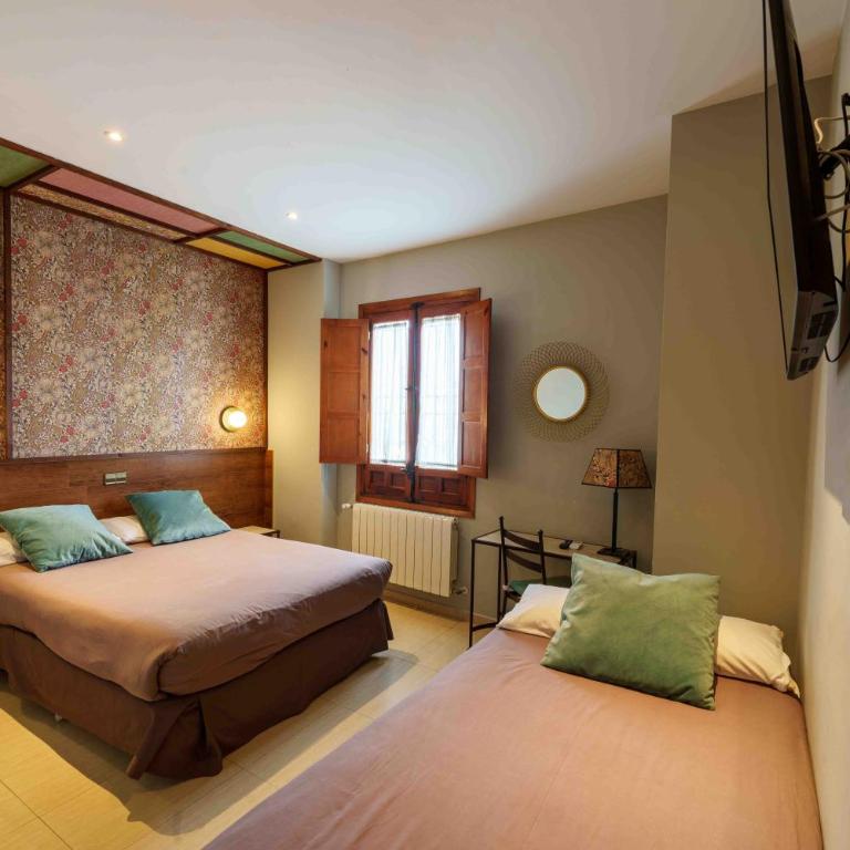 Hotel Sol - Habitación Triple Confort - 5