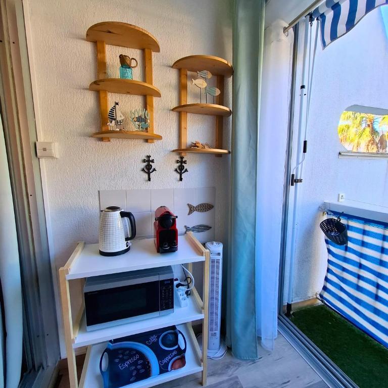 La frégate Port Camargue - proche plage, parking, WIFI, vélos - Appartement 1 Chambre - Vue sur Jardin - 11