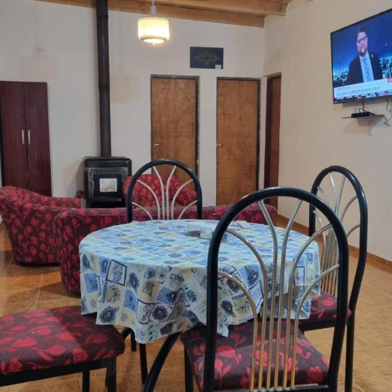 Luminosa y amplia casa en Añelo - Casa de 2 dormitorios - 3