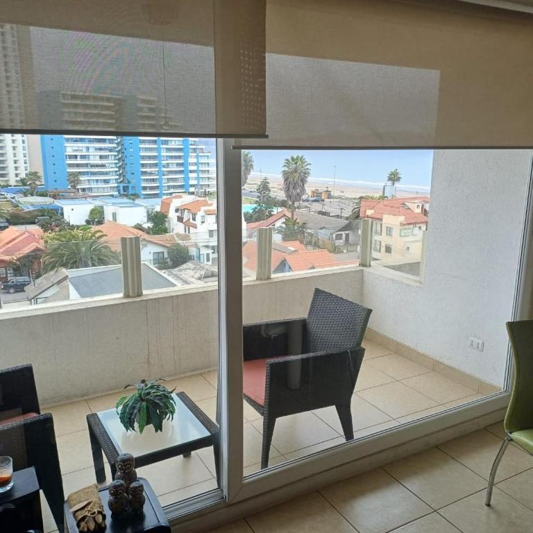 Departamento con vista al mar - Three-Bedroom Apartment - 1