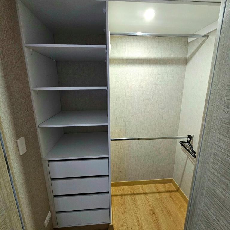 Beautiful apartment in front of the sea, sauna, gym and pool - One-Bedroom Apartment - 5